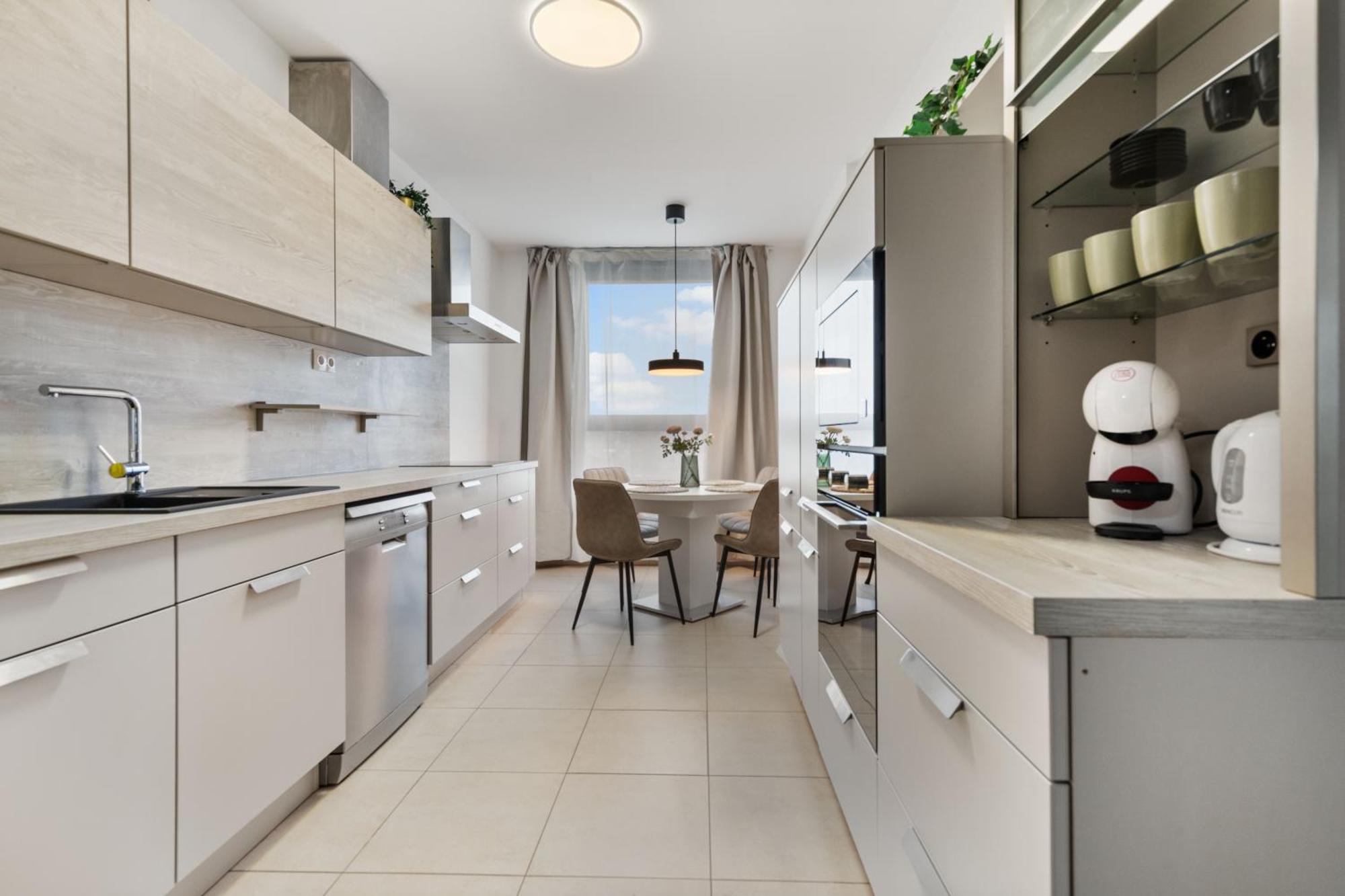 Apartament Lam Jungle - Sky View 21 Floor - Free Parking