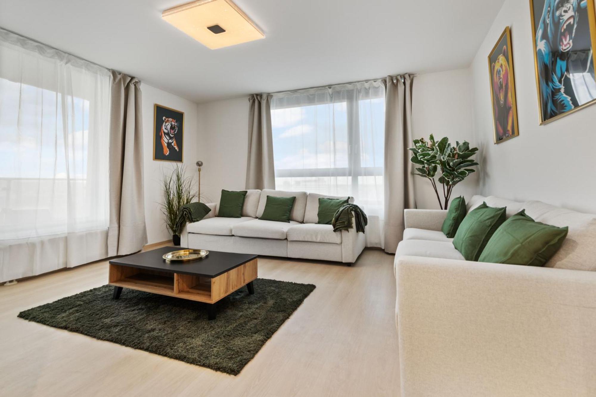 Lam Jungle - Sky View 21 Floor - Free Parking * Bratysława